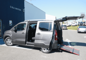 Voiture Garage Ceignac Peugeot TPMR Handicaper