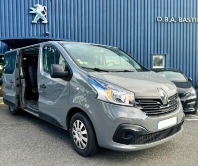 MINIBUS RENAULT TRAFIC GARAGE BASTIDE DBA AVEYRON LOCATION (1)