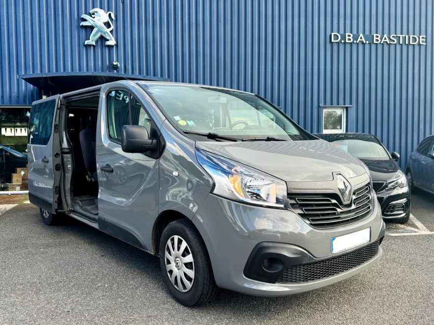 MINIBUS RENAULT TRAFIC GARAGE BASTIDE DBA AVEYRON LOCATION (1)