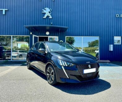 PEUGEOT 208 GT NOIRE (2)