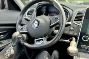 RENAULT SCENIC AMENAGE PMR (7)